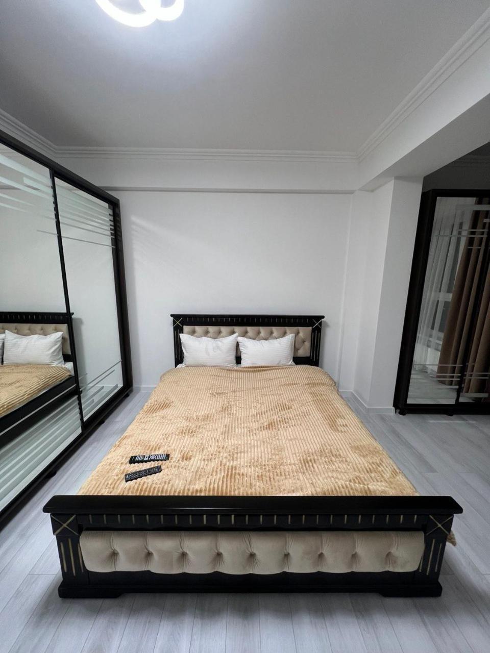 Apartament Luxury Aparts *